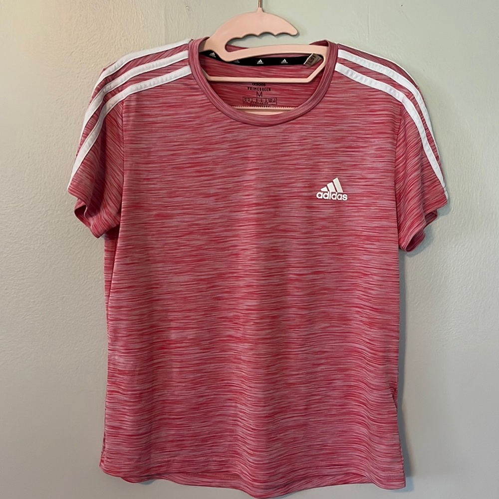 Women’s adidas aeroready tshirt medium, fitted